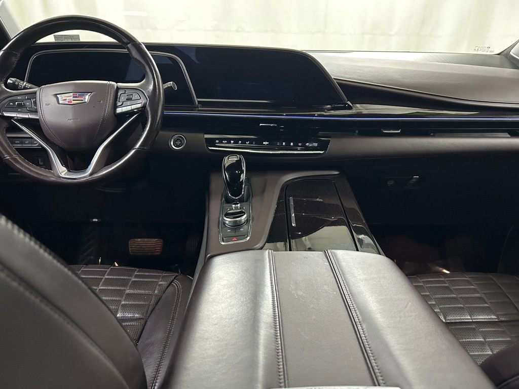 Used 2023 Cadillac Escalade Premium Luxury Platinum image 16