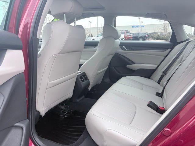 Used 2018 Honda Accord Touring image 24