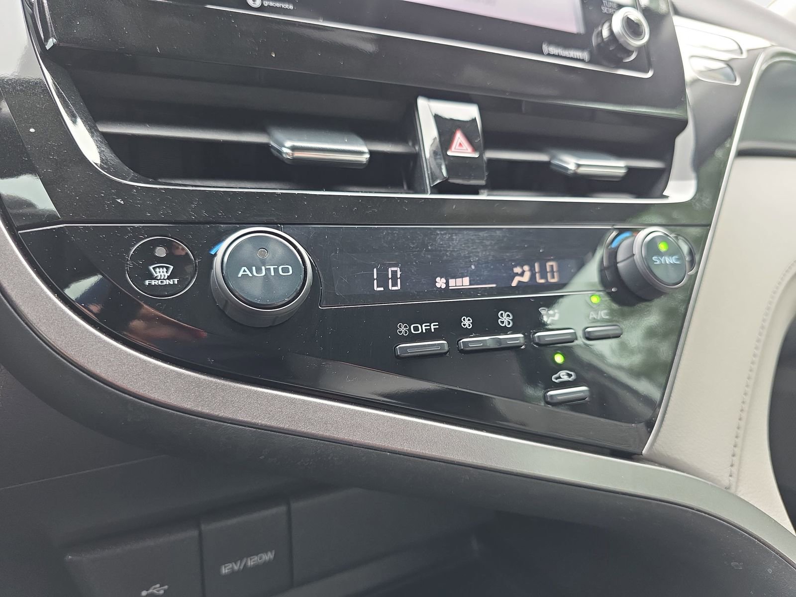 Used 2023 Toyota Camry SE FWD image 23