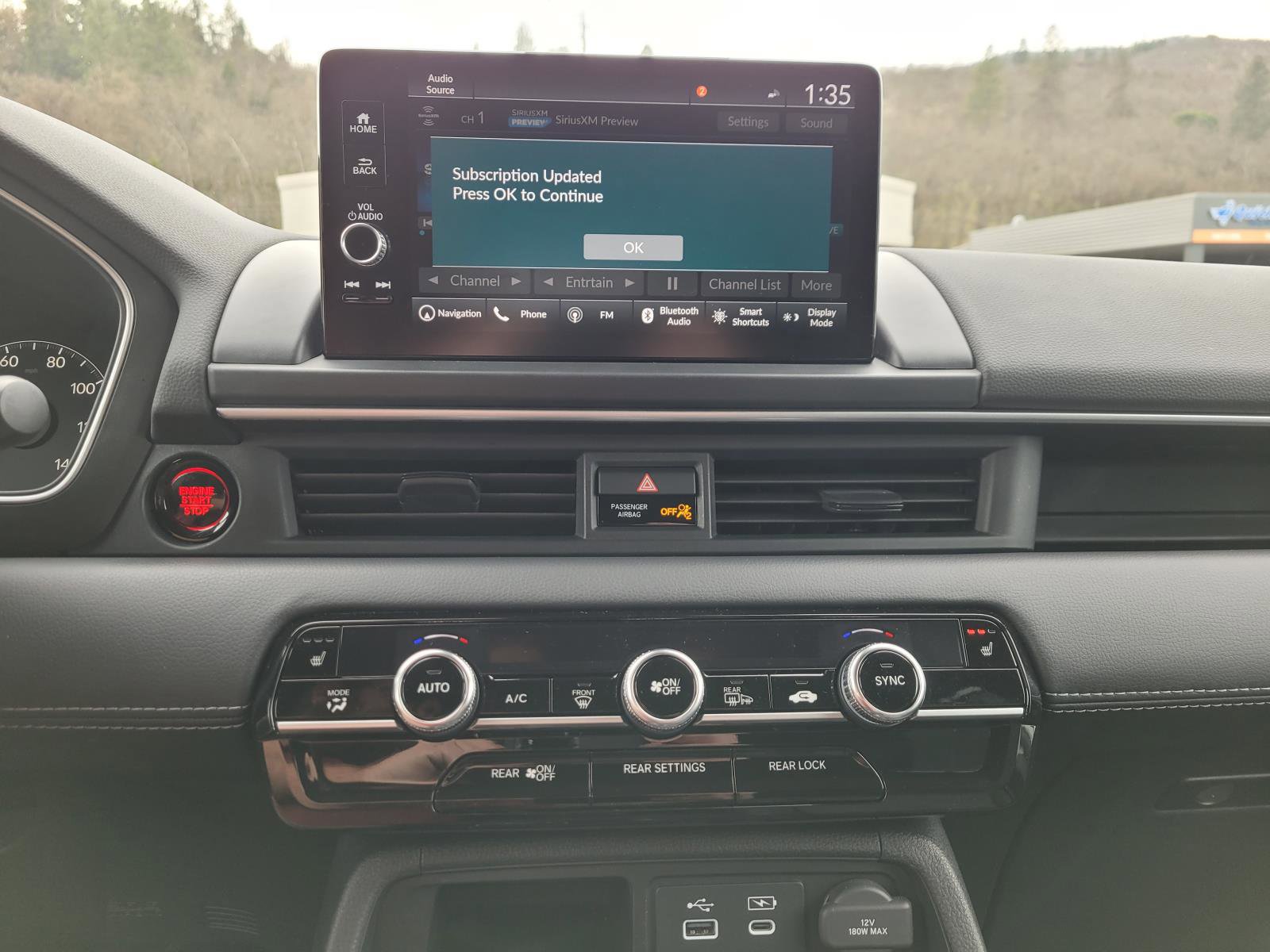 Used 2024 Honda Pilot Touring image 25