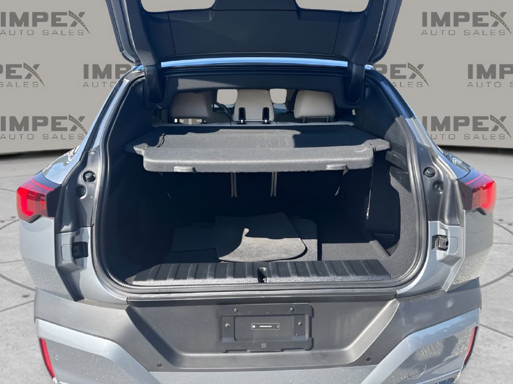 Used 2025 BMW X2 xDrive28i AWD/4WD image 21