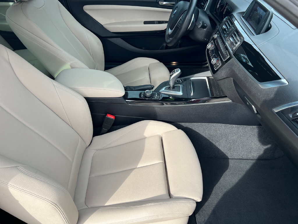 Used 2020 BMW 230i Coupe w/ Convenience Package RWD image 7