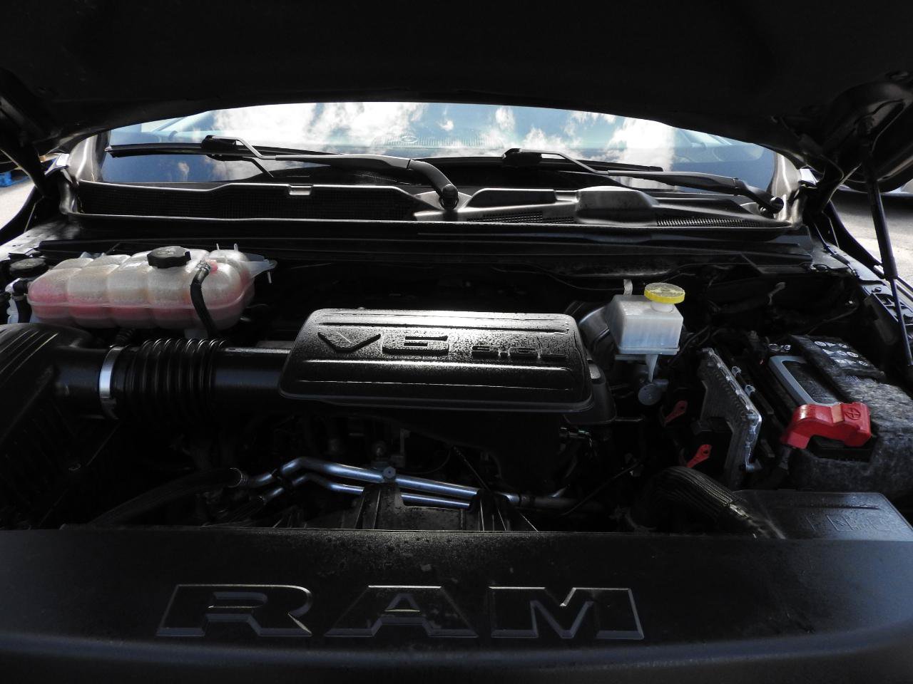 Used 2019 RAM 1500 Big Horn AWD/4WD image 14
