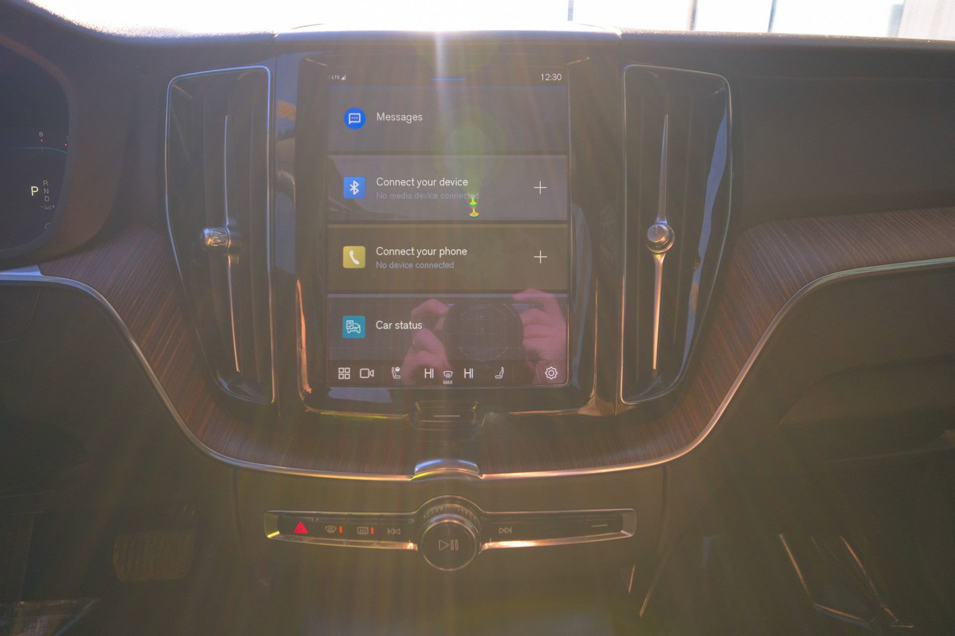 Used 2022 Volvo XC60 B5 Momentum image 33