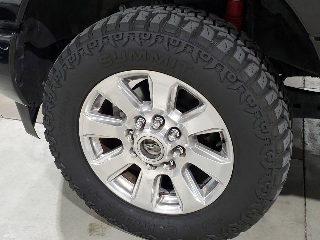 Used 2017 Ford F250 Platinum w/ Platinum Ultimate Package AWD/4WD image 47