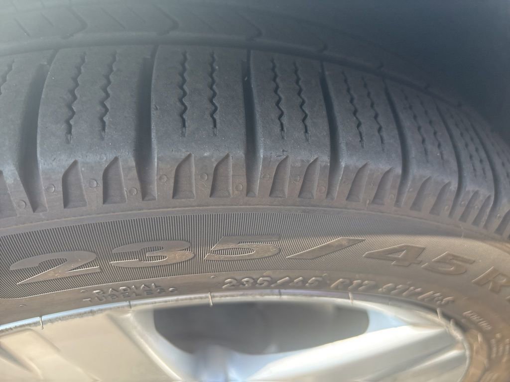 Used 2012 Volkswagen Eos Lux image 4