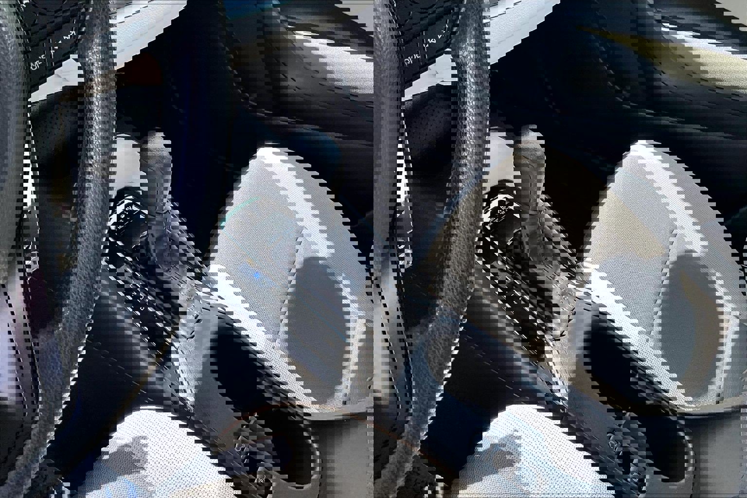 Used 2025 Toyota Corolla LE image 16