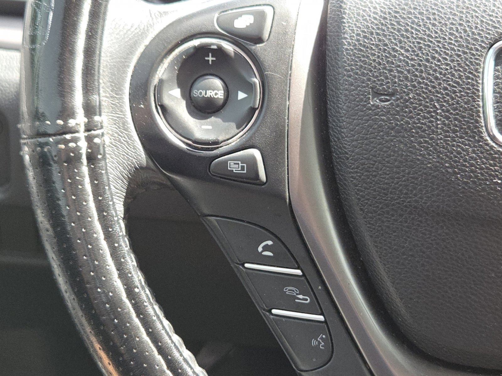 Certified 2017 Honda Pilot EX-L image 10