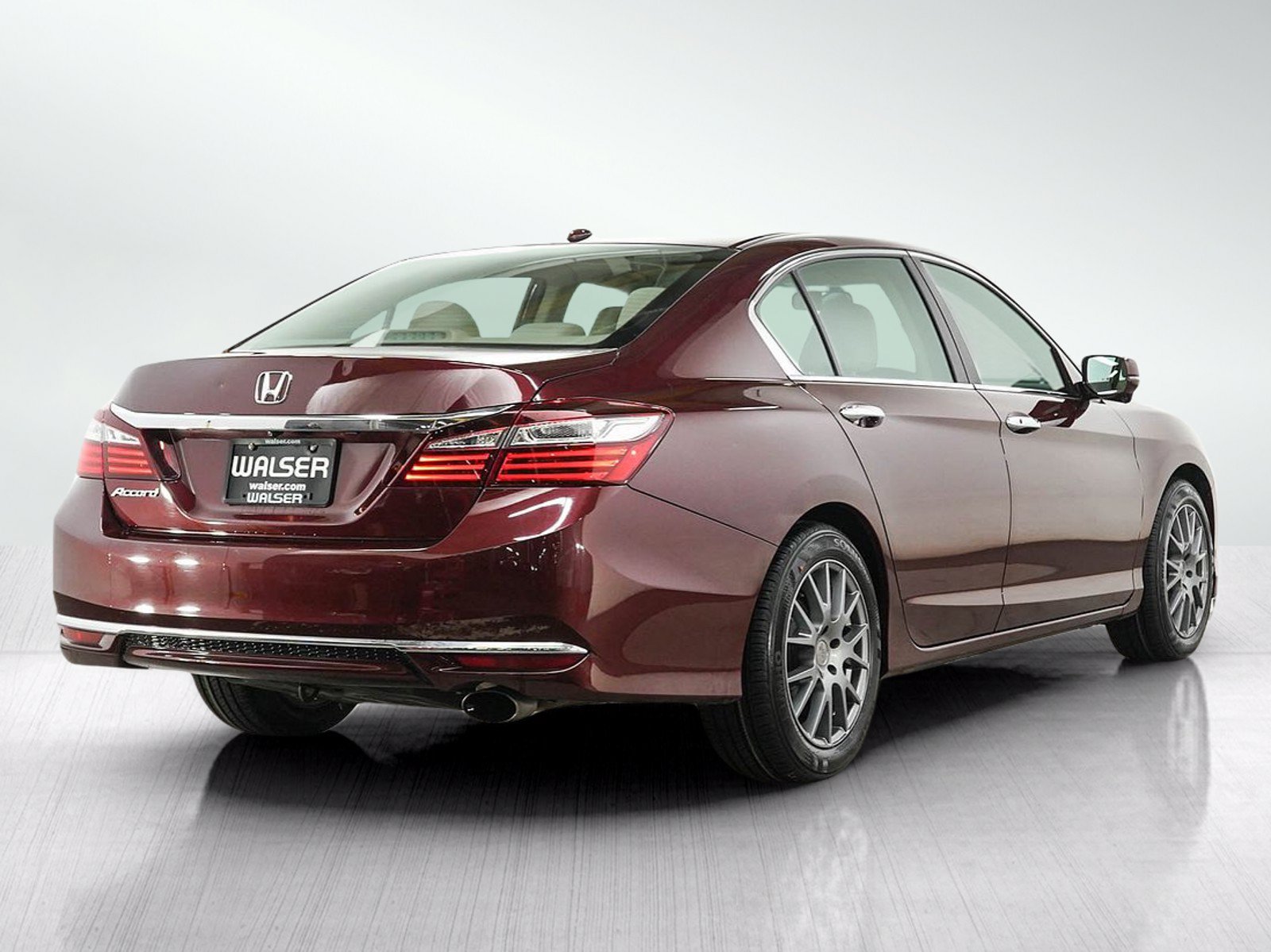 Used 2017 Honda Accord EX image 5