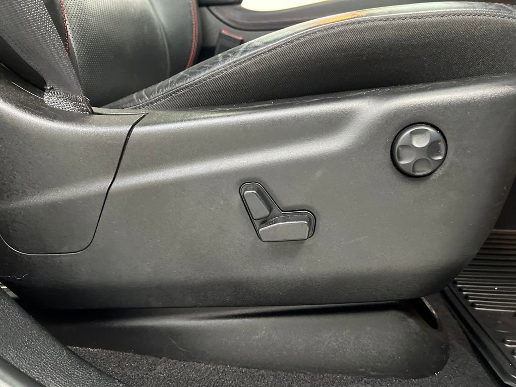 Used 2023 Dodge Durango GT image 25