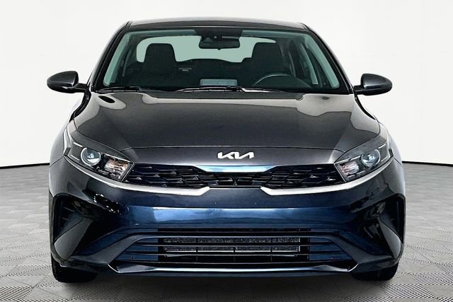 Used 2022 Kia Forte LXS image 3