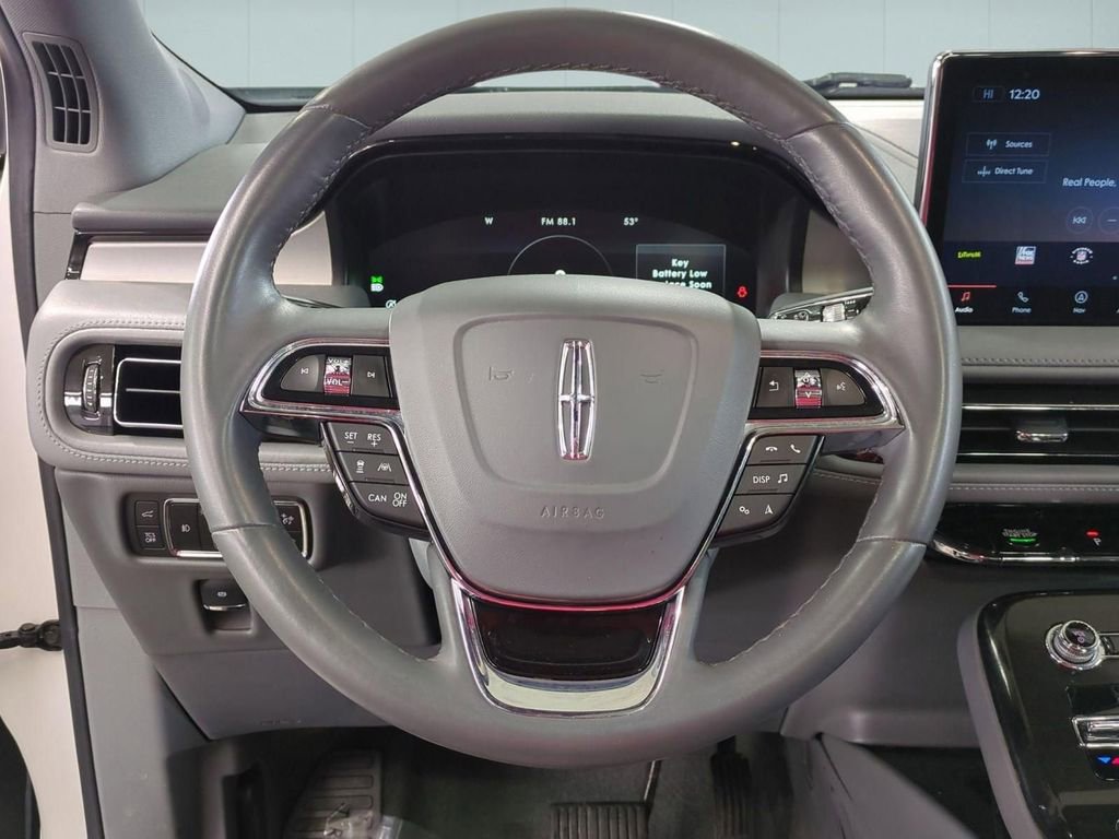 Certified 2022 Lincoln Nautilus Reserve w/ Equipment Group 202A image 19