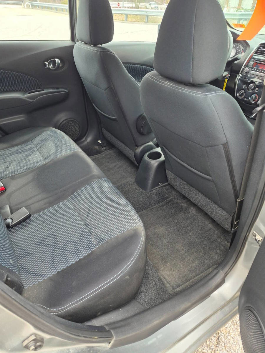 Used 2015 Nissan Versa Note SV FWD image 10