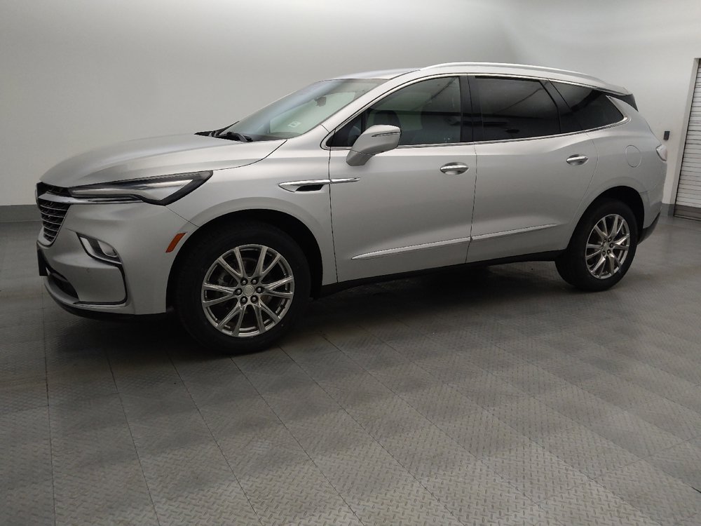 Used 2022 Buick Enclave Premium FWD image 2