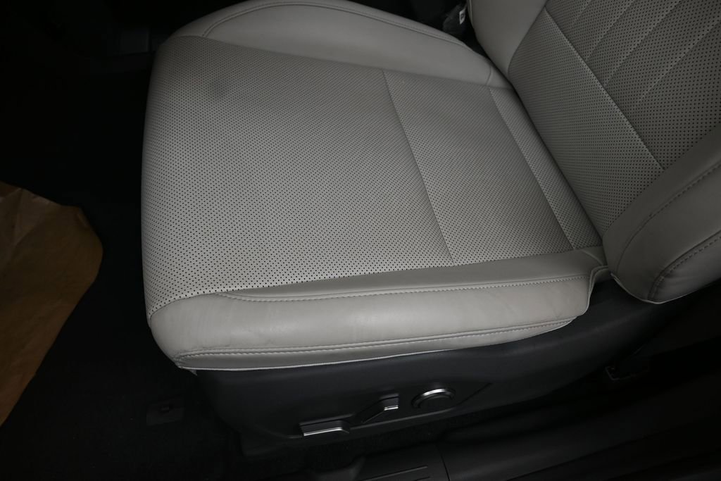 Certified 2025 Hyundai Santa Fe SEL AWD/4WD image 23