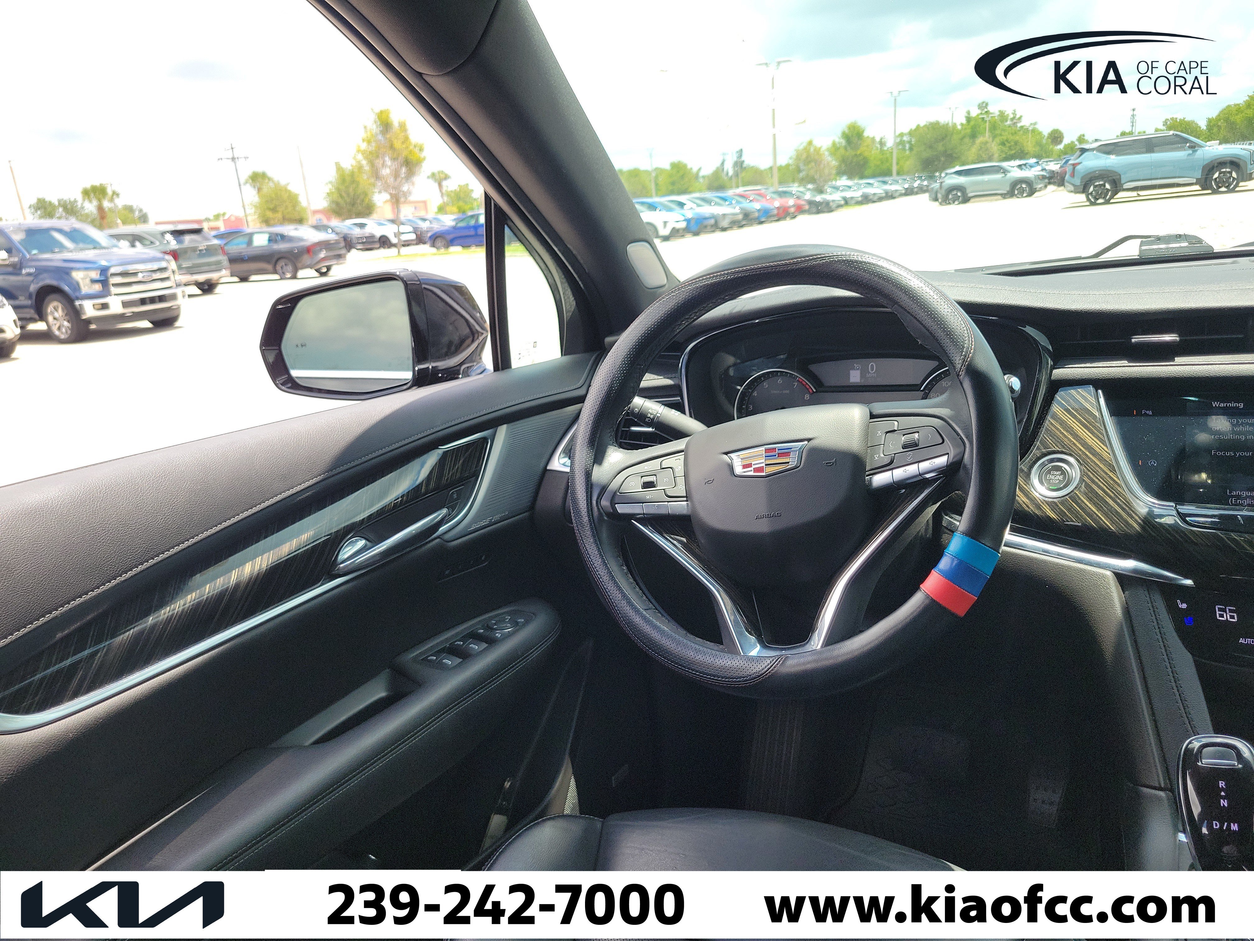 Used 2023 Cadillac XT6 Premium Luxury AWD/4WD image 22