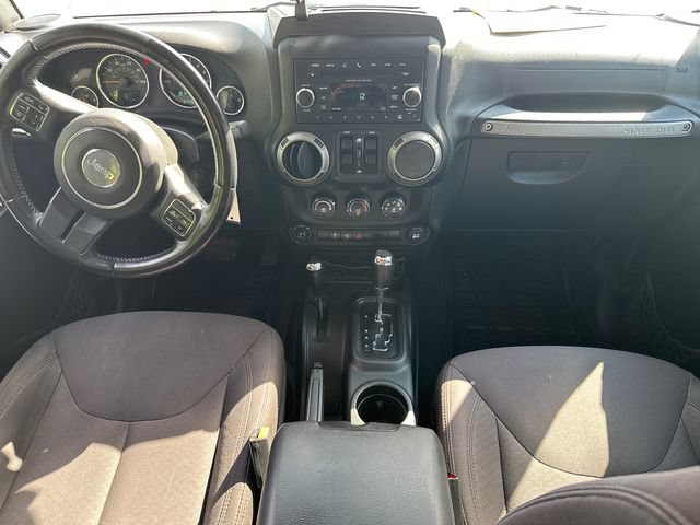 Used 2017 Jeep Wrangler Unlimited Sport w/ Quick Order Package 24S AWD/4WD image 18