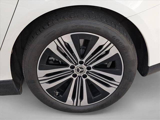 Used 2022 Mercedes-Benz EQS 450+ Sedan image 19