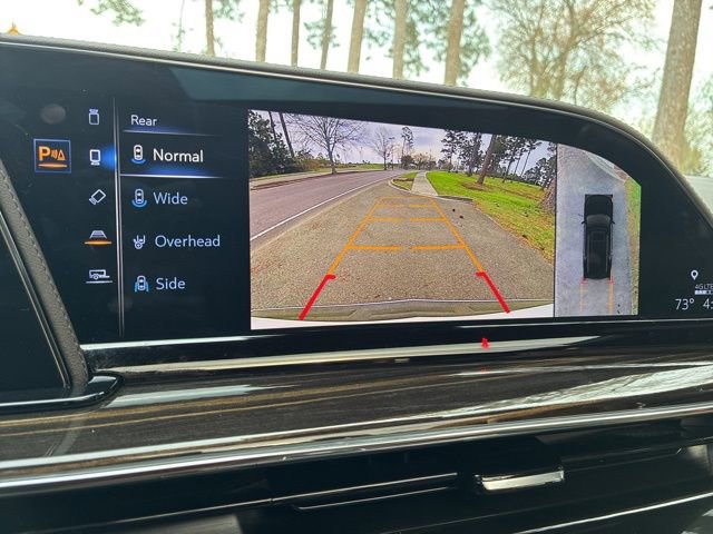 Used 2022 Cadillac Escalade ESV Premium Luxury image 30