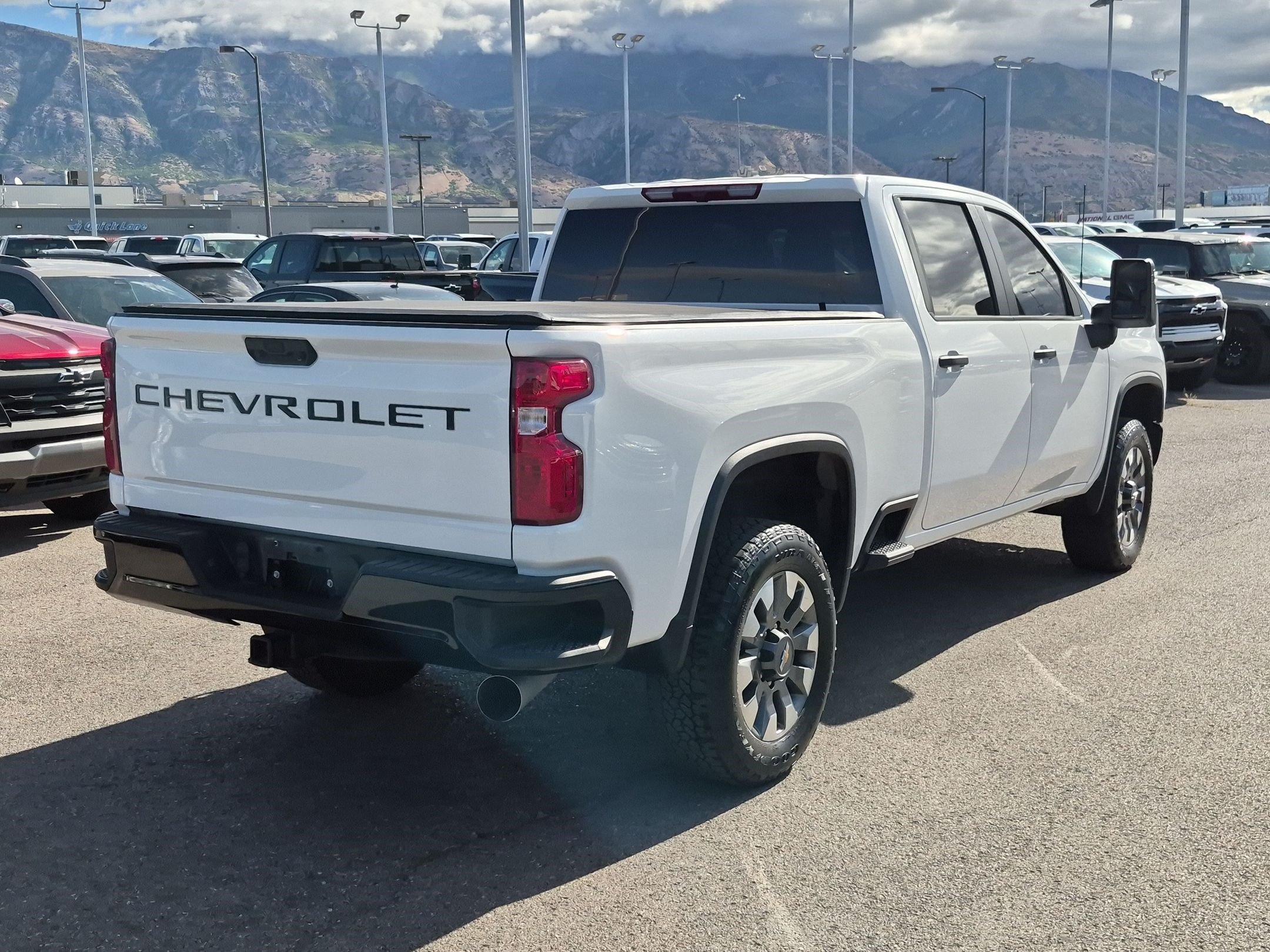 Used 2022 Chevrolet Silverado 2500 Custom w/ Gooseneck/5TH Wheel Package AWD/4WD image 3