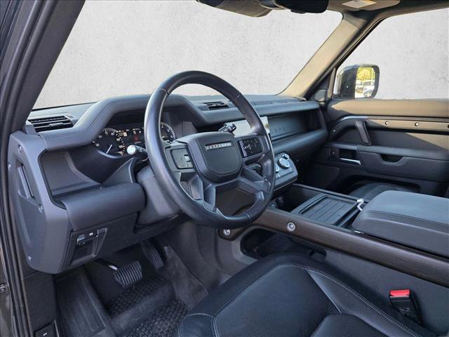 Used 2023 Land Rover Defender 110 X-Dynamic SE AWD/4WD image 12