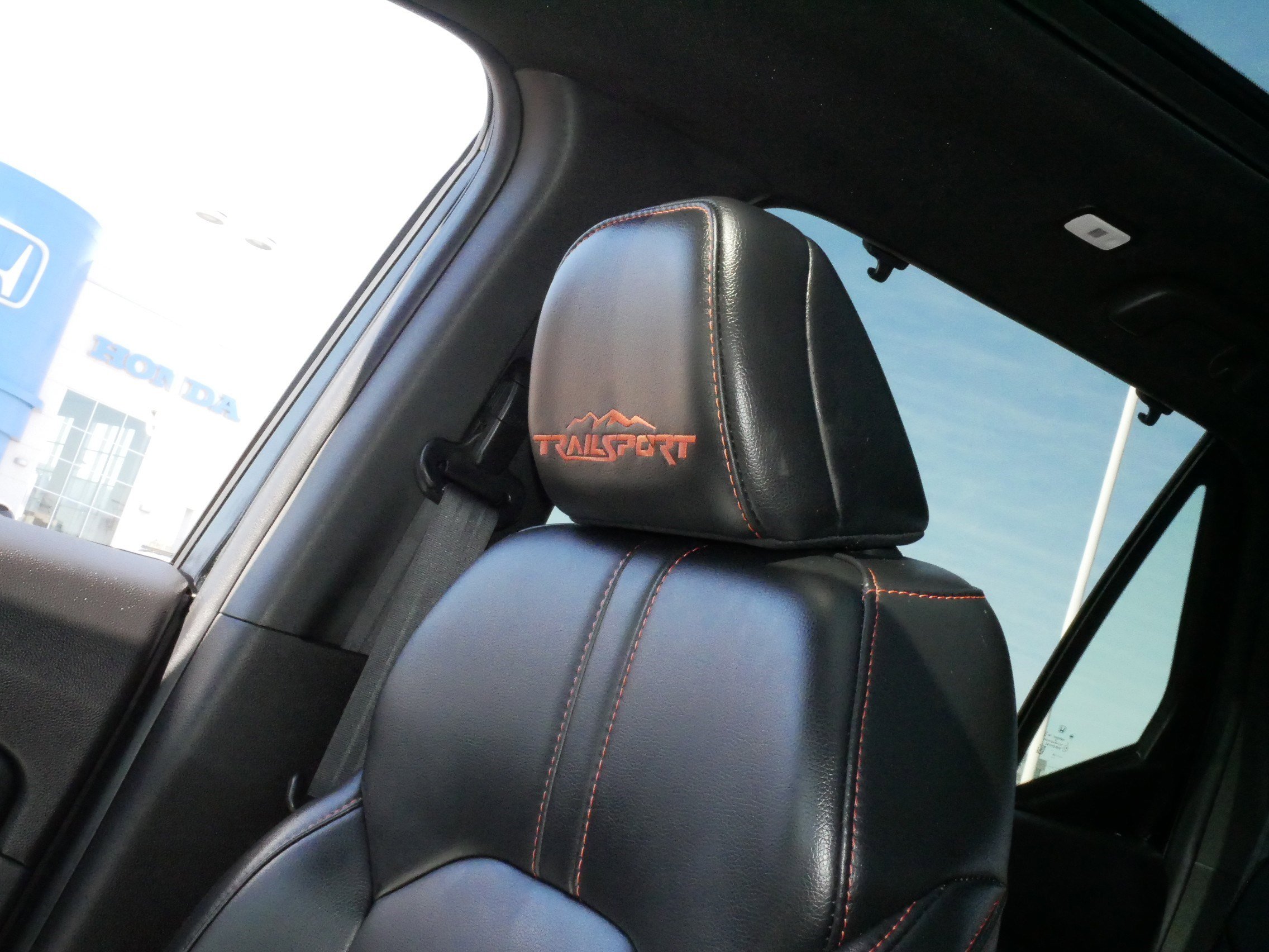 Certified 2025 Honda Pilot TrailSport image 33