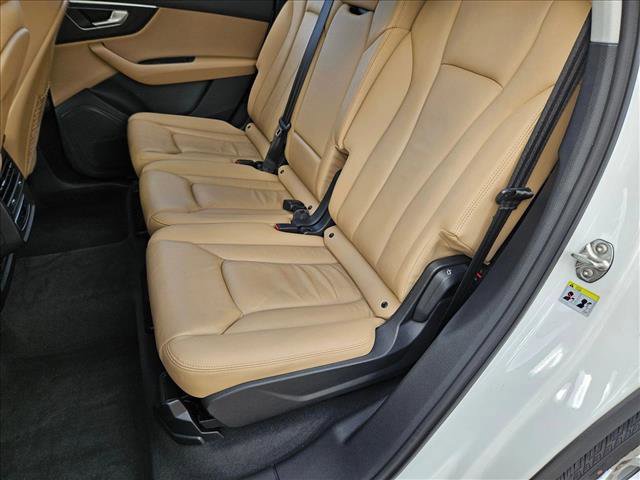 Used 2021 Audi Q7 2.0T Premium w/ Convenience Package image 18