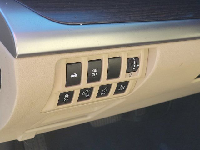 Used 2017 Subaru Legacy 2.5i Limited image 19