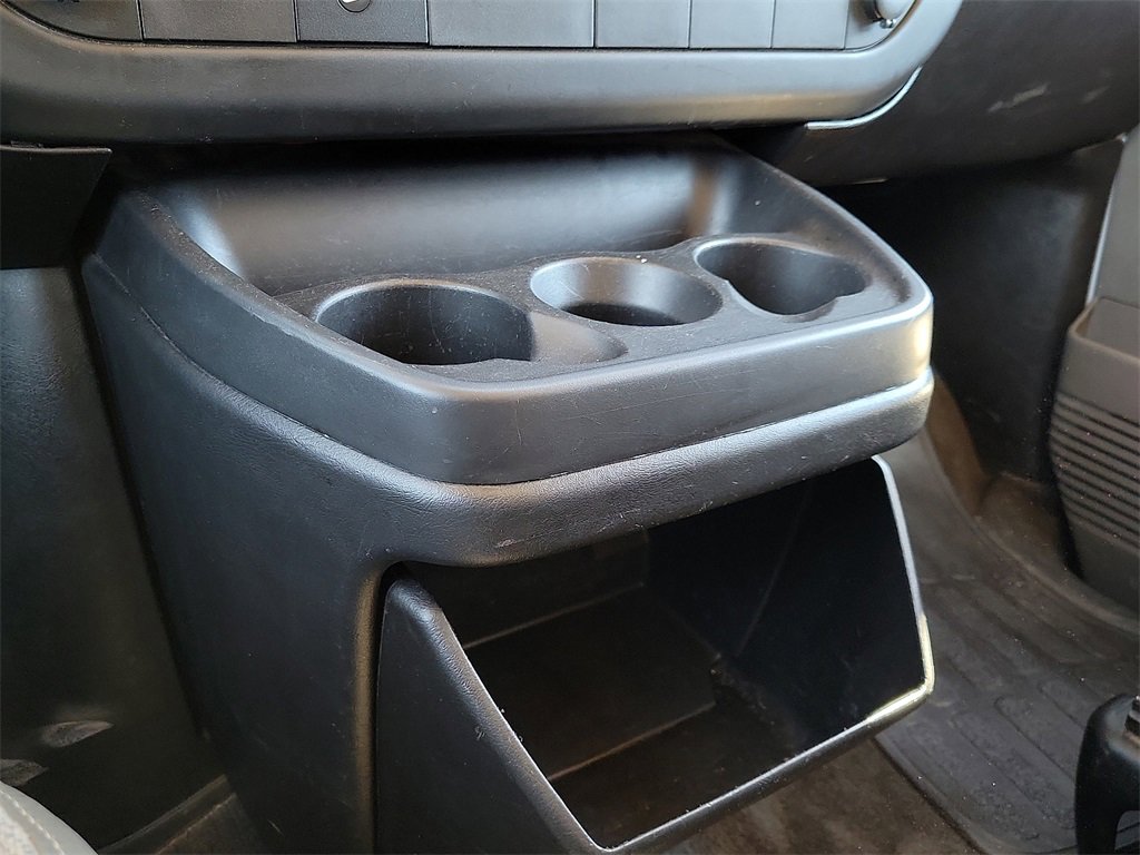 Used 2014 Chevrolet Express 2500 LS image 25