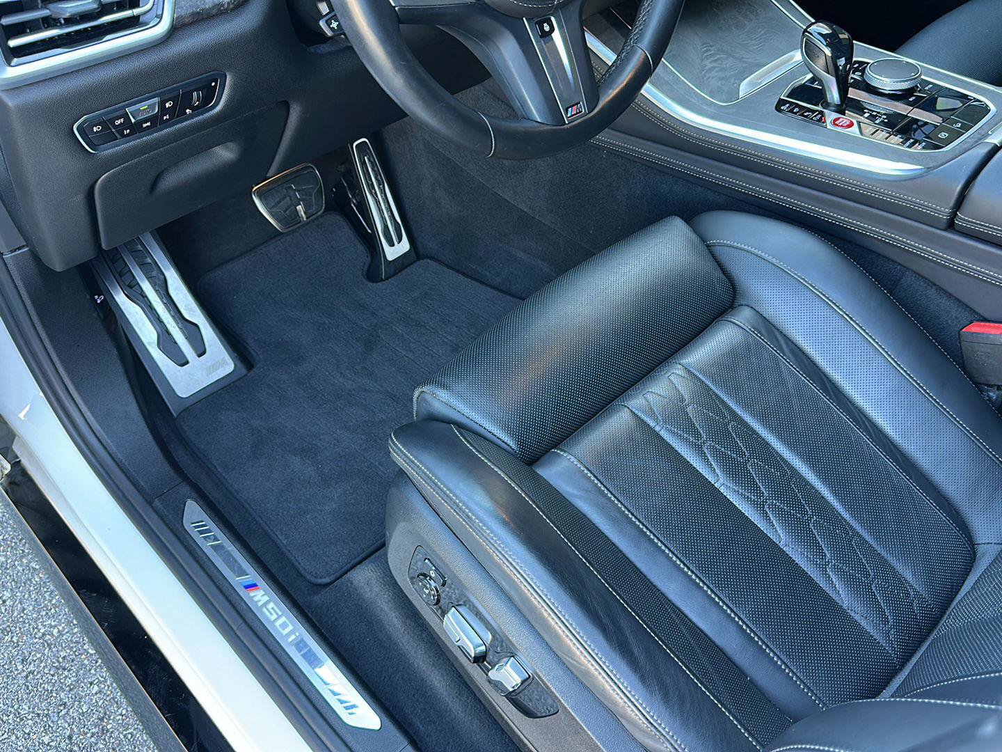Used 2020 BMW X5 M50i w/ Executive Package AWD/4WD image 11