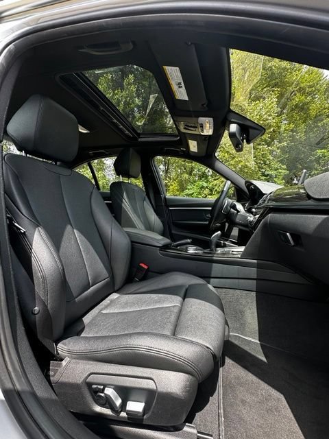 Used 2018 BMW 328d Sedan w/ Premium Package RWD image 21
