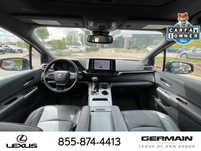 Used 2023 Toyota Sienna XSE AWD/4WD image 15