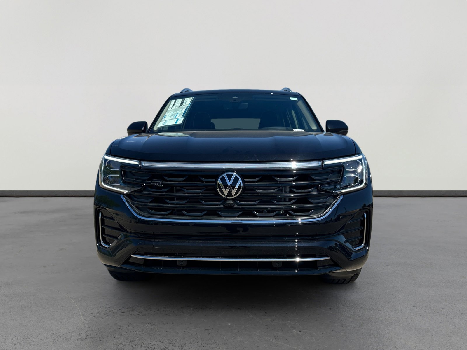 New 2025 Volkswagen Atlas SEL Premium R-Line image 8