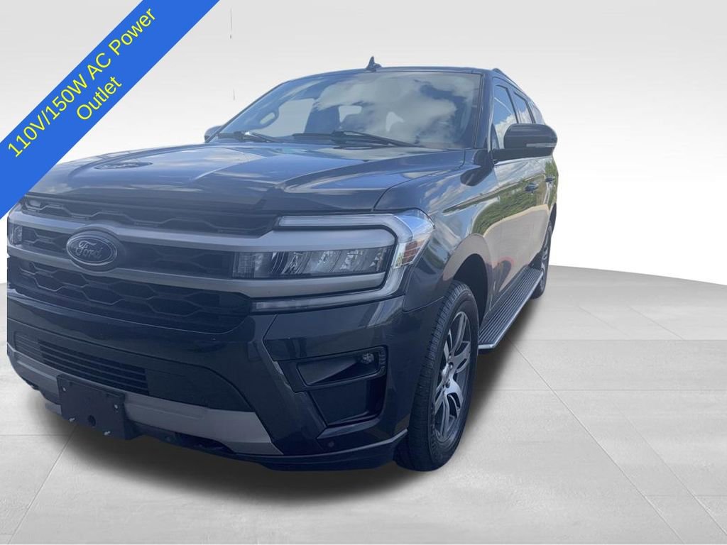 Used 2022 Ford Expedition XLT AWD/4WD image 7