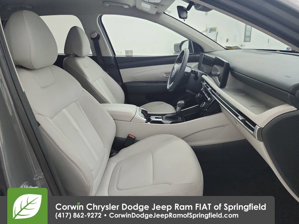 Used 2025 Hyundai Tucson SEL FWD image 30