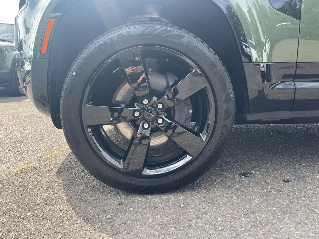 New 2026 Land Rover Defender 110 X-Dynamic SE AWD/4WD image 26