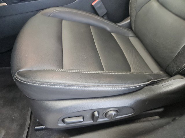 Used 2022 Chevrolet TrailBlazer ACTIV w/ Technology Package AWD/4WD image 29