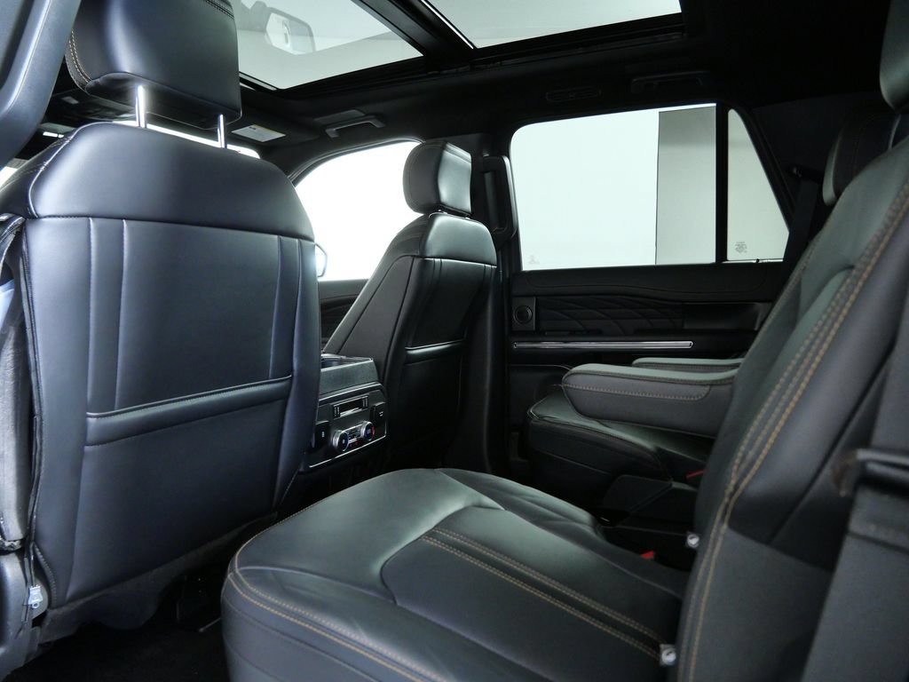 Used 2023 Ford Expedition Platinum AWD/4WD image 10