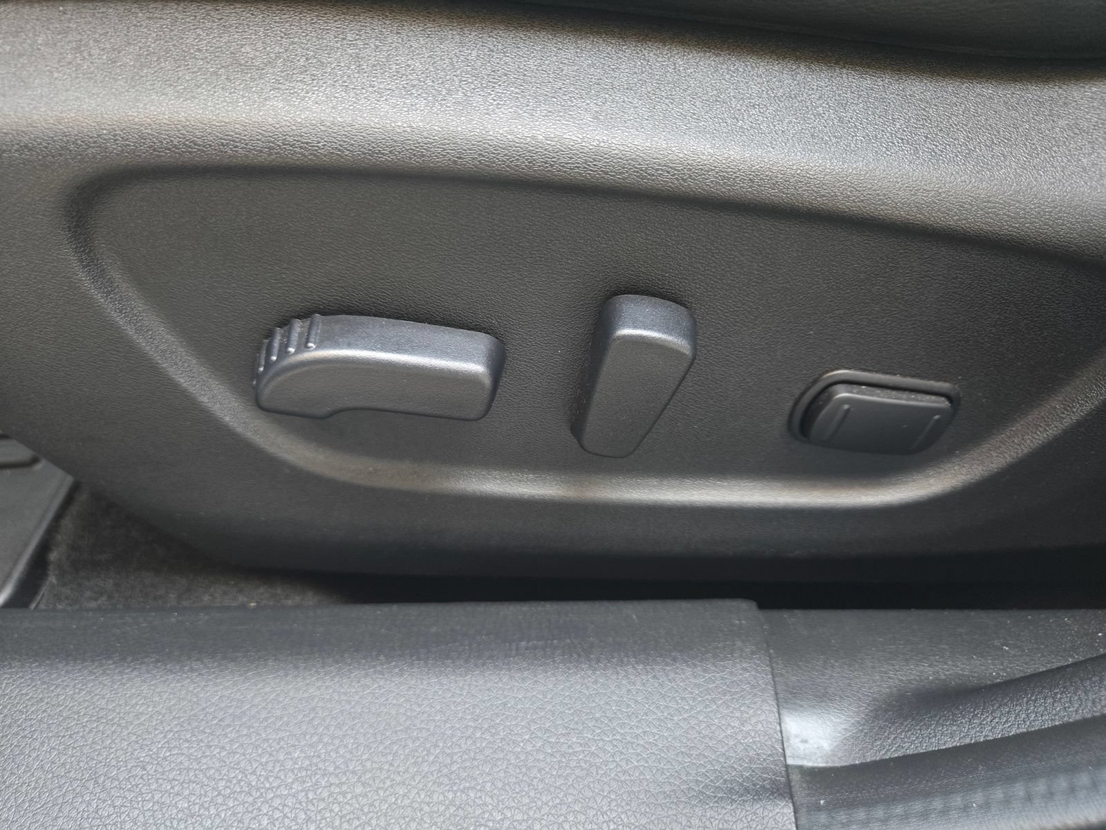 Used 2022 Nissan Rogue Sport SL AWD/4WD image 24