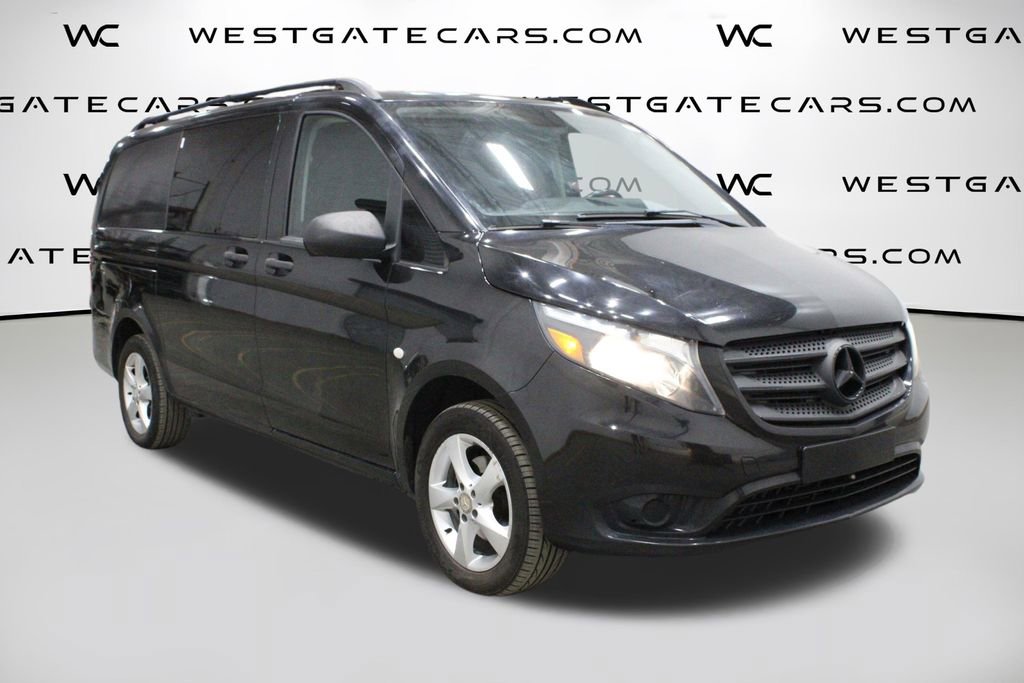 Used 2018 Mercedes-Benz Metris Passenger image 31