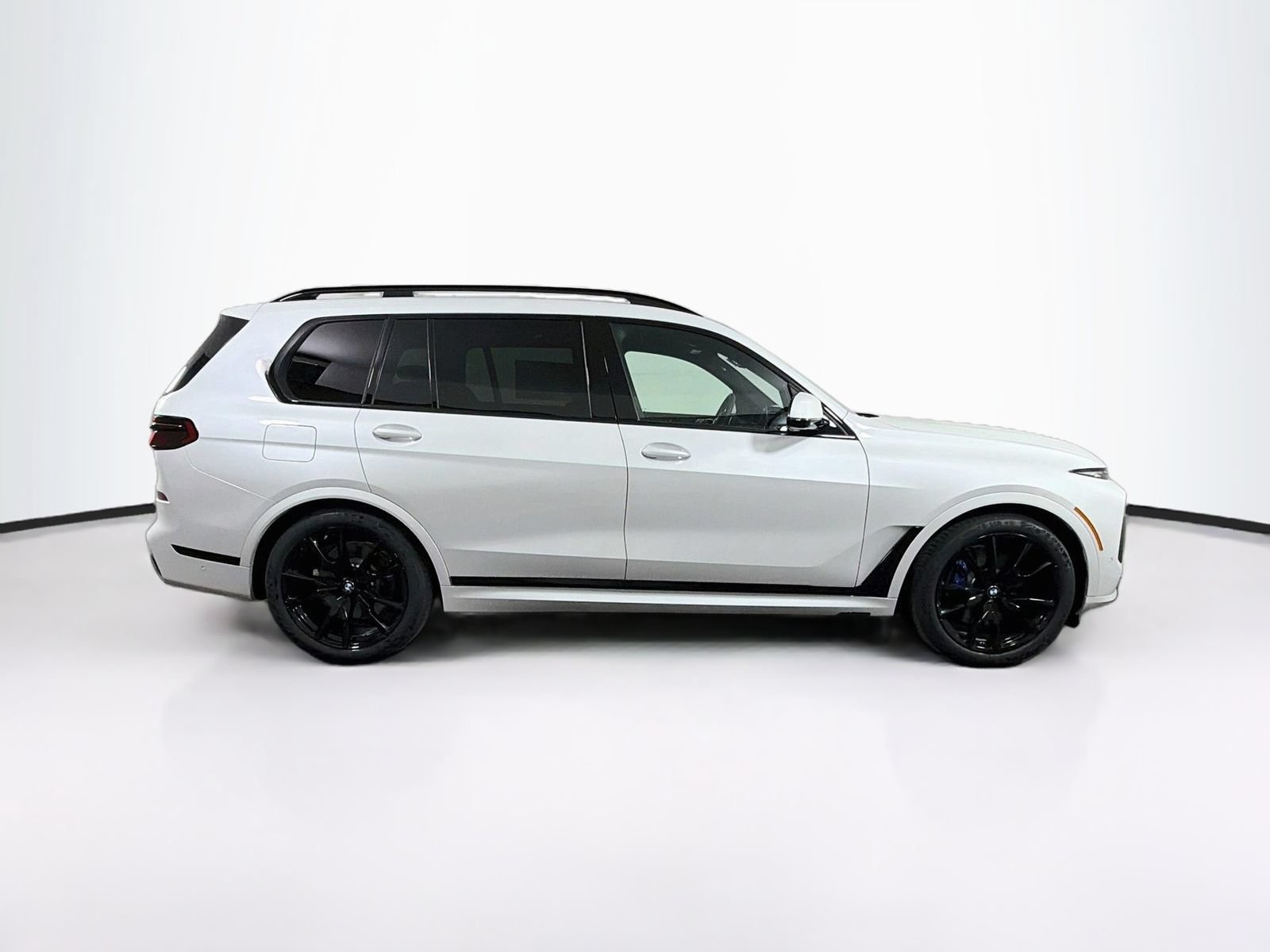 New 2027 BMW X7 xDrive40i w/ M Sport Package AWD/4WD image 8