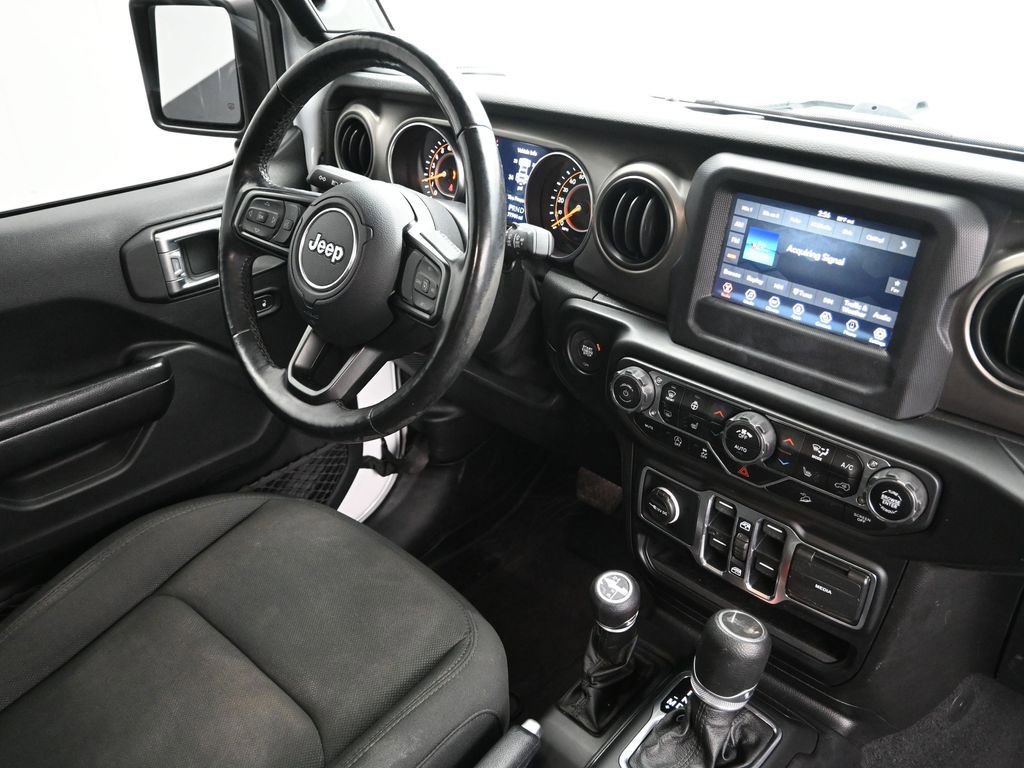 Used 2020 Jeep Wrangler Unlimited Sport image 17