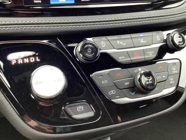 New 2026 Chrysler Pacifica Select image 16