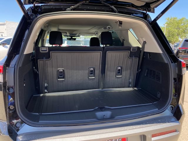 New 2026 Nissan Pathfinder Platinum AWD/4WD image 30