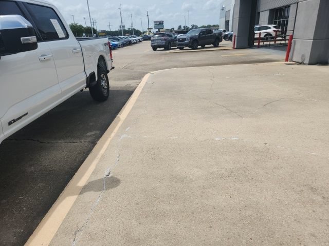 Certified 2024 Ford F250 Lariat AWD/4WD image 6