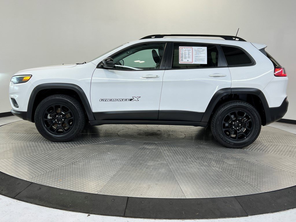 Used 2022 Jeep Cherokee Latitude w/ Sun & Sound Group image 4