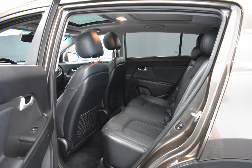 Used 2013 Kia Sportage EX w/ EX Premium Pkg FWD image 32