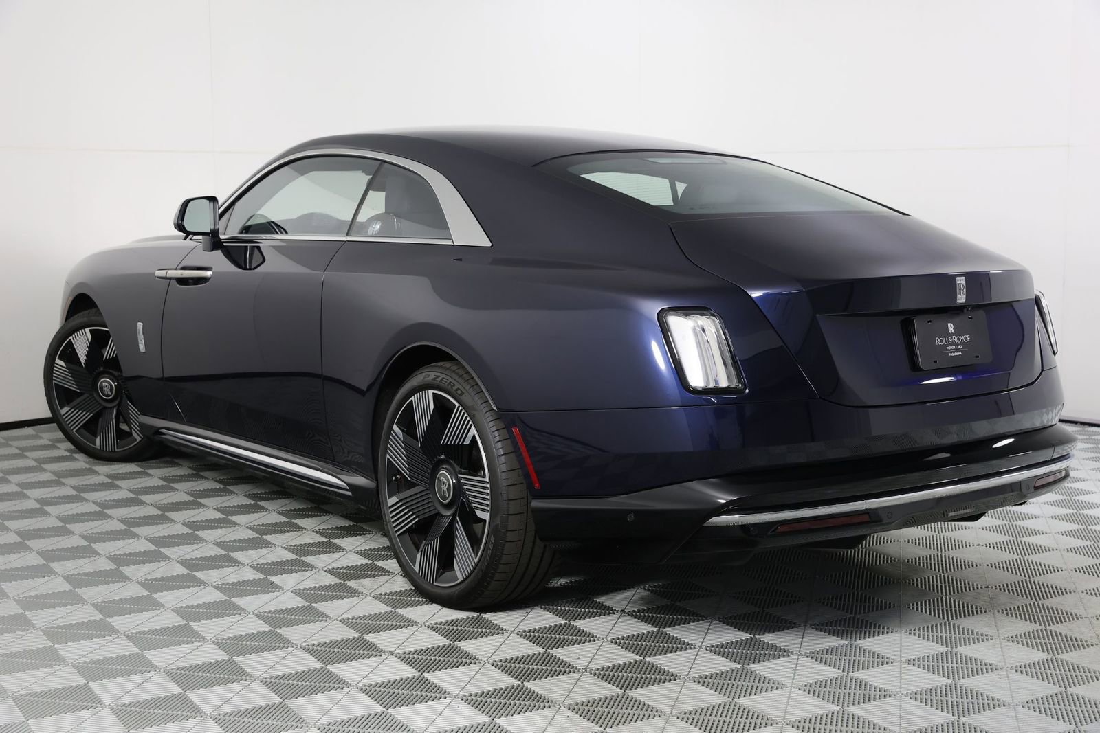 Used 2024 Rolls-Royce Spectre w/ Spectre Launch Package image 3