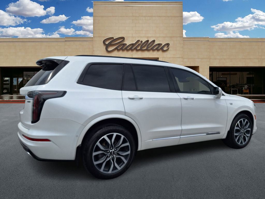 Used 2021 Cadillac XT6 Sport image 3