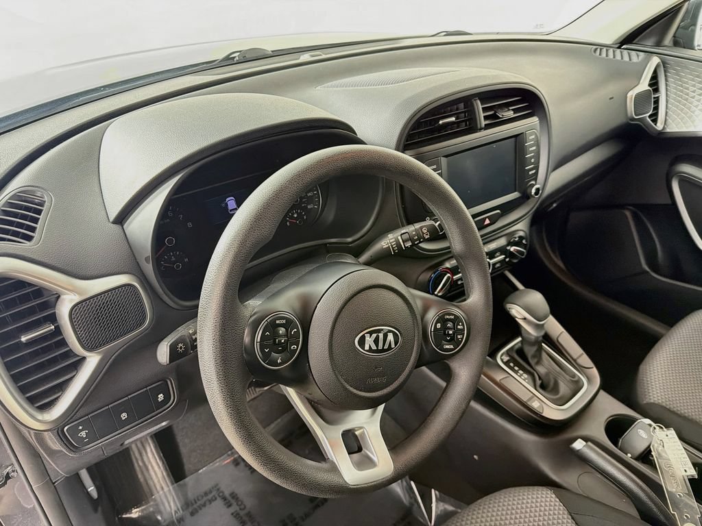 Used 2021 Kia Soul LX FWD image 9